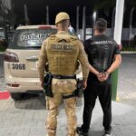 POLÍCIA MILITAR CUMPRE MANDADOS DE PRISÃO CONTRA HOMEM COM MAIS DE 16 ANOS DE PENA POR FURTOS E ROUBOS DE CAMINHONETES