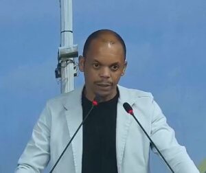 Instagram post azul divertido com vídeo meme(380)