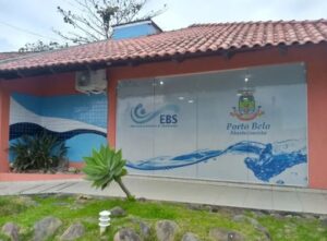 Instagram post azul divertido com vídeo meme(382)