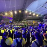 Praça da Paz lotada marca noite de celebração dos 64 anos de Itapema